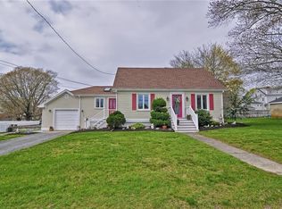 165 Mount Hope Ave, Bristol, RI 02809