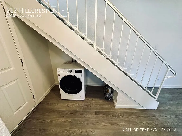 212 Hillcrest Dr #5 — Photo 8