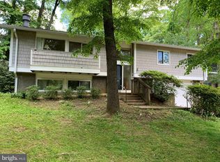 10 Lakeside Overlook, Rockville, MD 20850