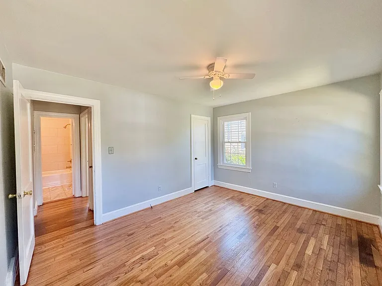 403 East St — Photo 10