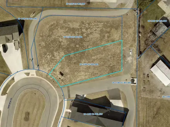 105 Parkview Dr, Bluffton, OH 45817