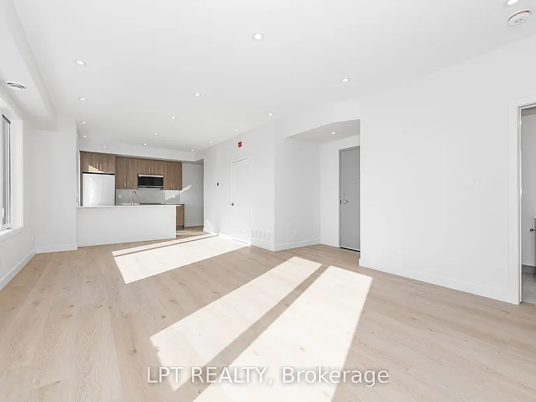 319 Shakespeare St #9 — Photo 10