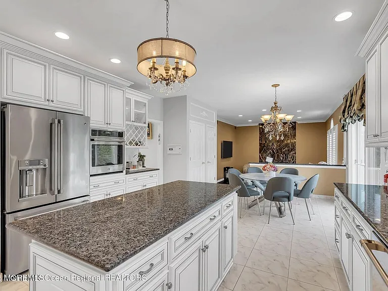 7 Mackenzie Rd — Photo 17