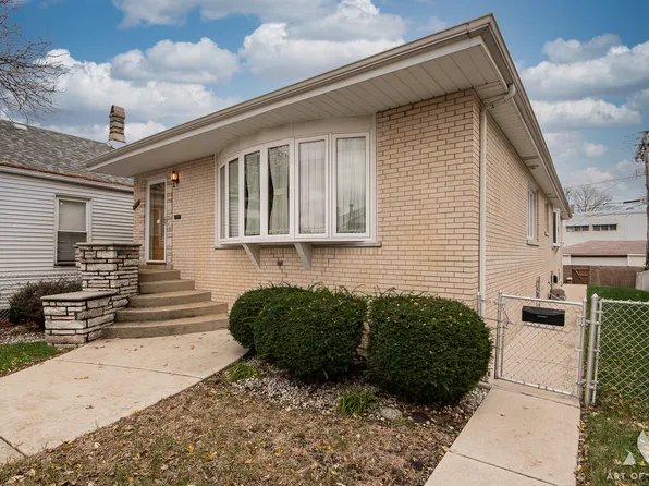 2939 S Arch St, Chicago, IL 60608