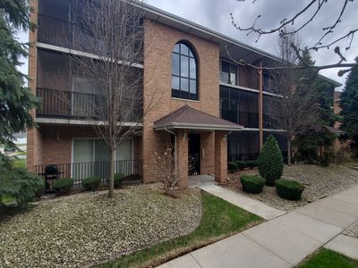 13434 E Circle Dr APT 403, Midlothian, IL, 60418