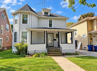 (Undisclosed Address), Waukegan, IL 60085