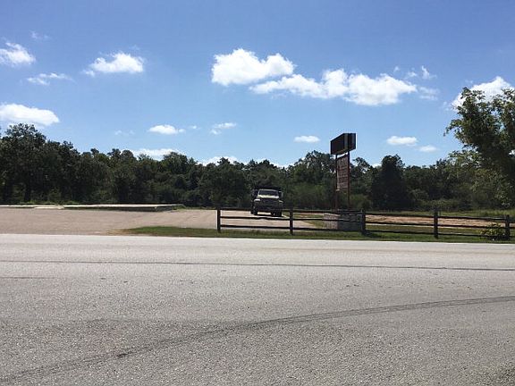 3rd image of 308 E State Hwy #72