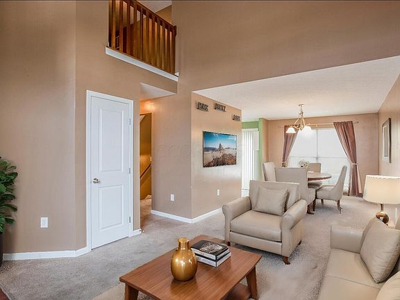 2nd image of 257 Hemlock Ravine Dr
