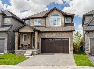 22 Sparrow Cres E, Grand Valley, ON L9W7P2