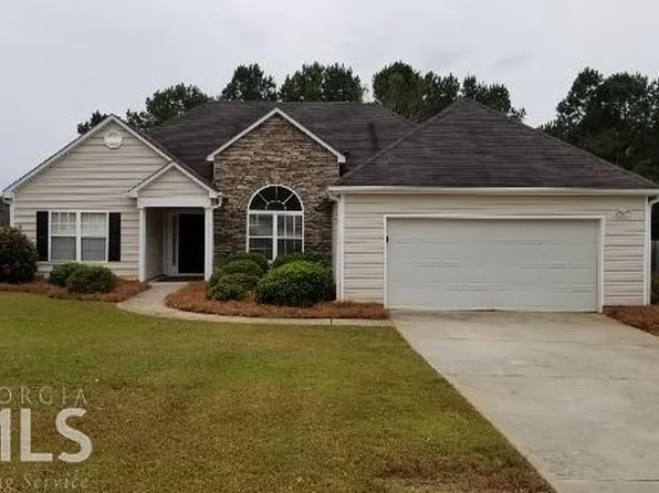 526 Carriage Dr, Bethlehem, GA 30620