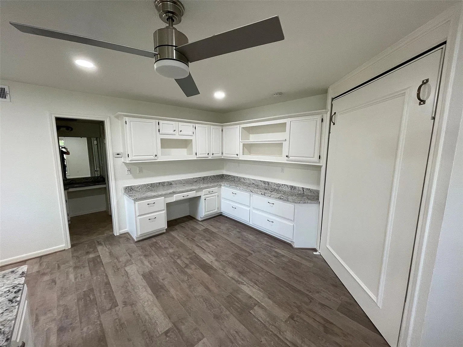 1 bed, 1.0 bath, 480 sqft, $1,000 — Photo 2