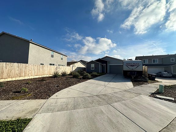3rd image of 1627 E Copper Court
