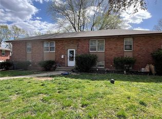 714-716 NW Mock Ave, Blue Springs, MO 64015