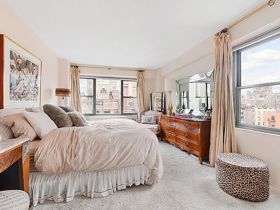 4th image of 400 E 56th St APT 19H