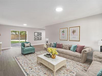 437 Hawthorne Ln, Grand Prairie, TX, 75052