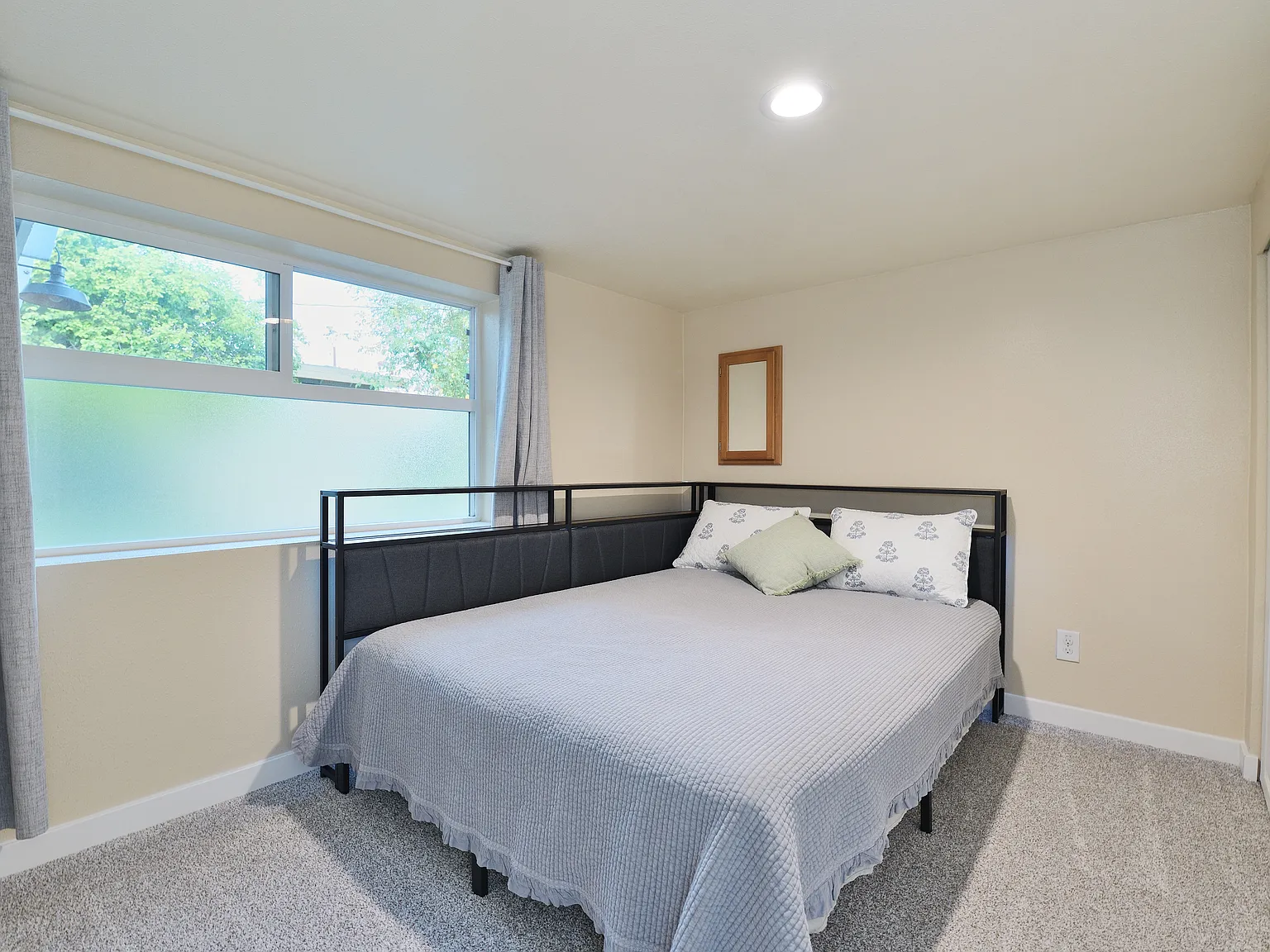 2 bed, 1080 sqft, $1,780 — Photo 3