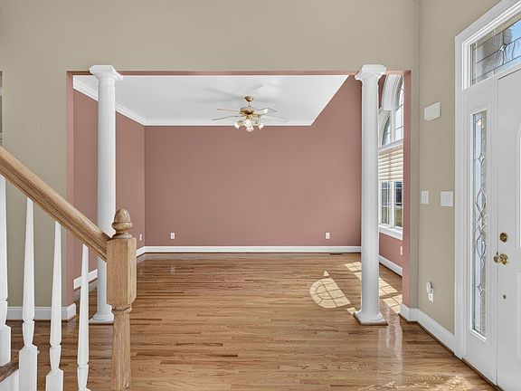 5th image of 15 Brookmere Ct