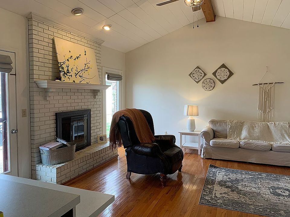 8700 Frontier Dr, Newburgh, IN 47630 Zillow