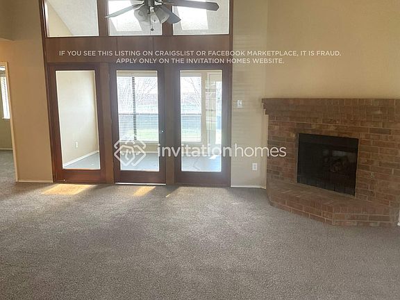 4th image of 4914 Crestpoint Ln