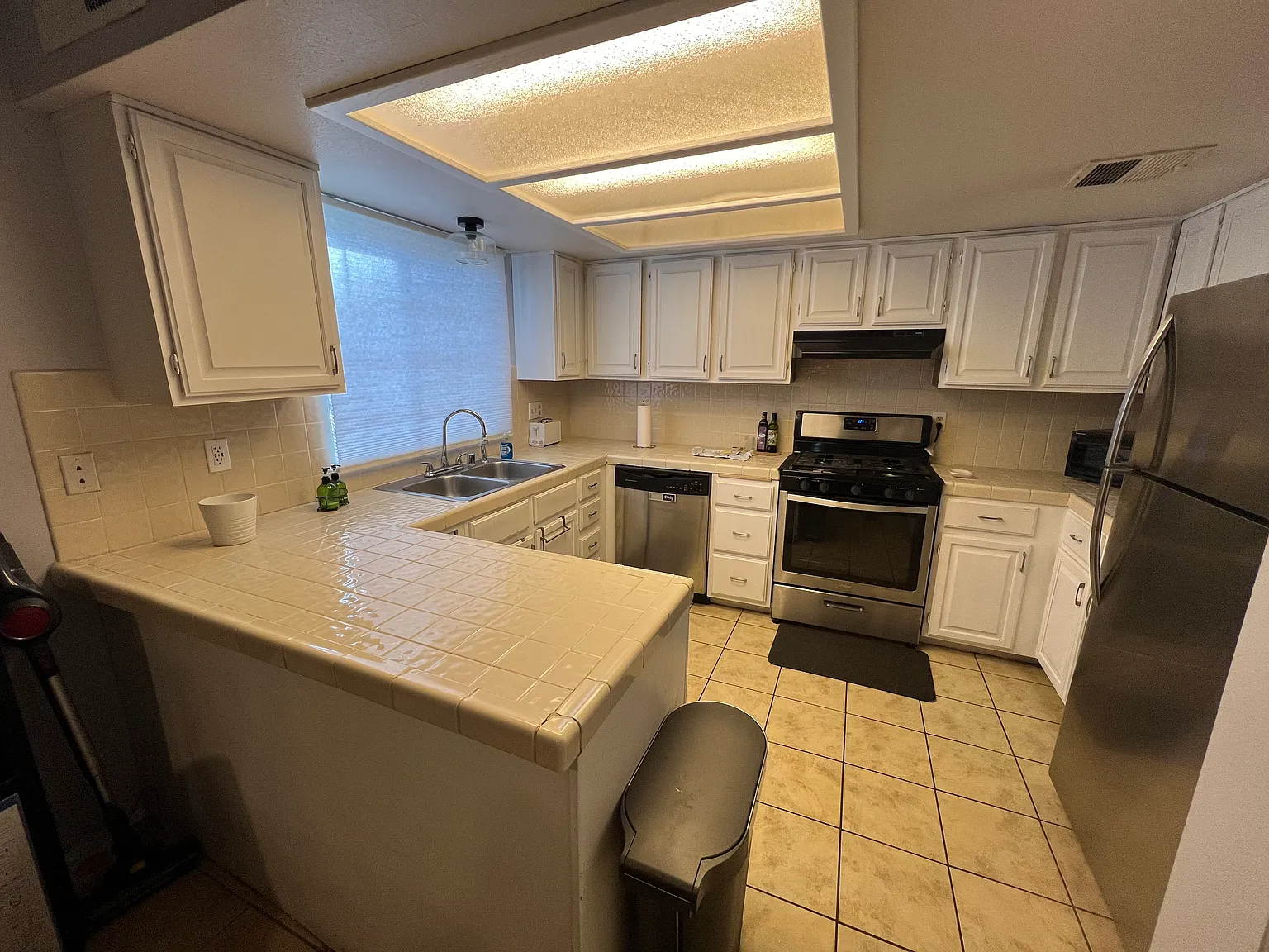 Lorilou Ln, Las Vegas — Photo 4