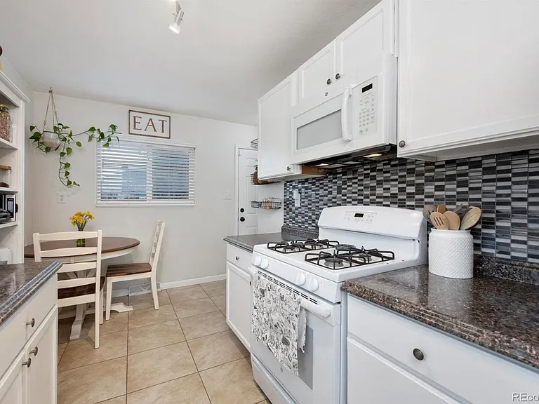 4850 W Virginia Ave — Photo 4