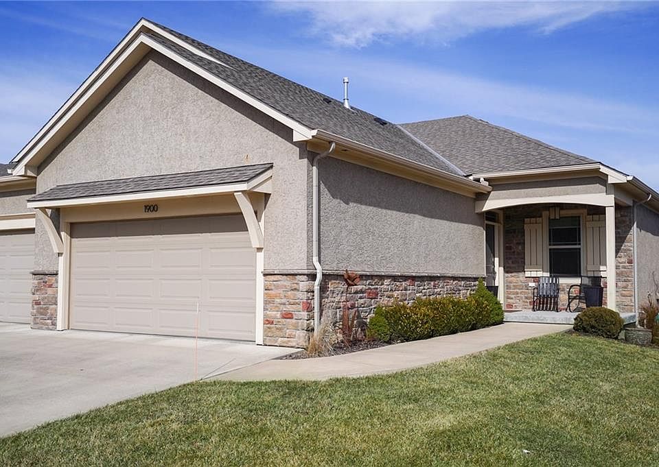 1st image of 2250 Lake Pointe Dr #1900