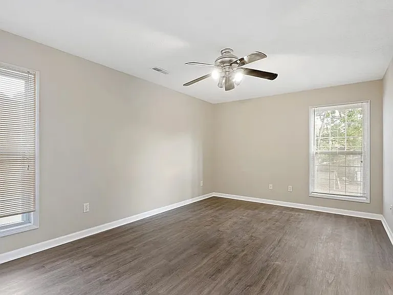 1705 Bailey Ave — Photo 9
