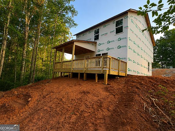 5th image of 296 Stonington Dr