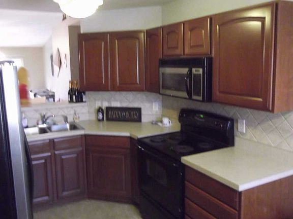 4th image of 7259 English Dr