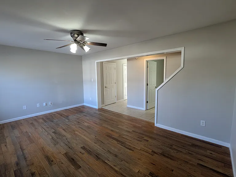 37 Walnut Ave NW #A — Photo 6
