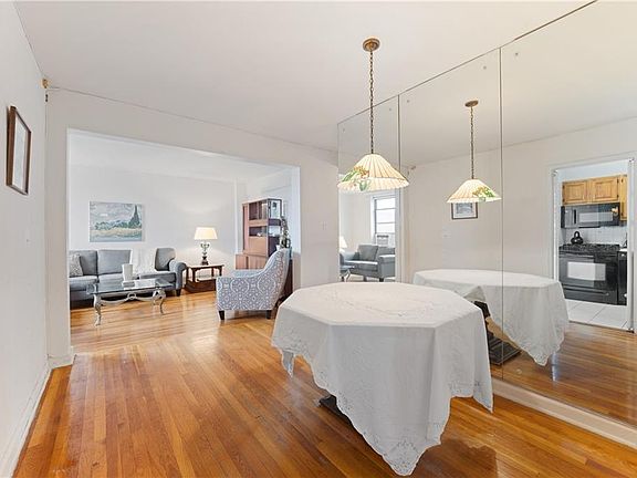 5th image of 2241 Plumb 1st St APT 6J