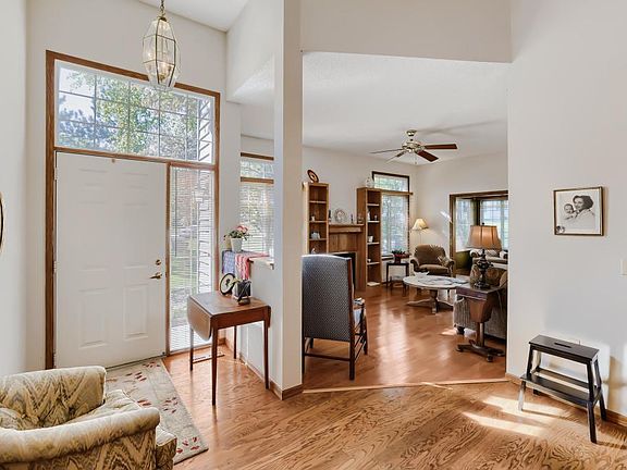 3rd image of 2529 Claremont Dr #38