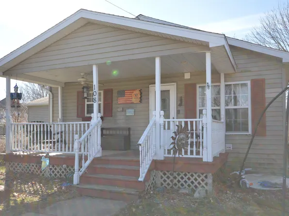 108 W Maple Ave, North Liberty, IN 46554