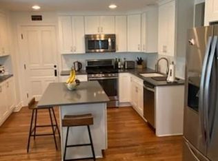 1048 Ridge Rd, Lewiston, NY 14092