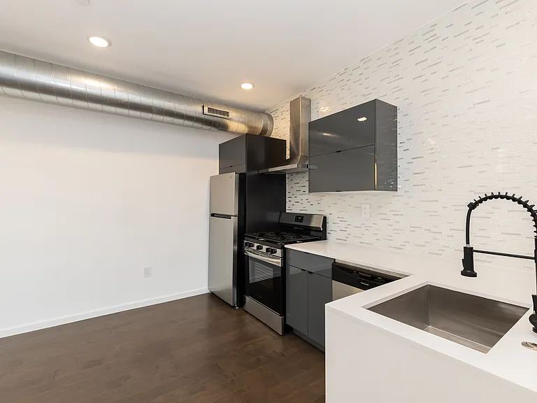 620 Diamond St #3 — Photo 6