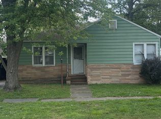 1336 S Pine St, Centralia, IL 62801