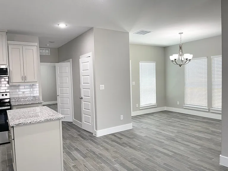 4837 Spindrift Psge — Photo 11