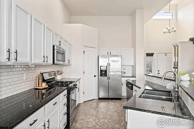 2503 Sunbury Ln — Photo 10
