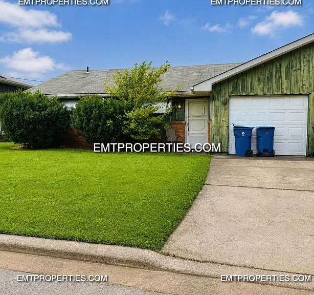 3024 Meister Rd — Photo 1