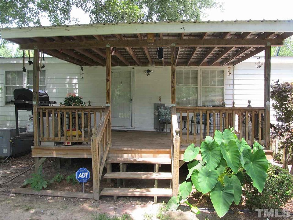 2nd image of 620 Titan Roberts Rd