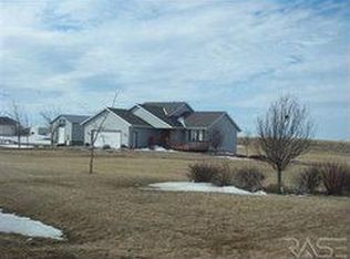 26605 462nd Ave, Hartford, SD 57033