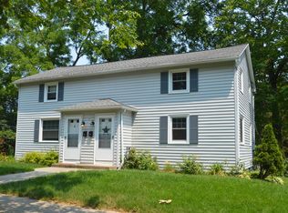 2 Green Hill Ln, Pittsford, NY 14534