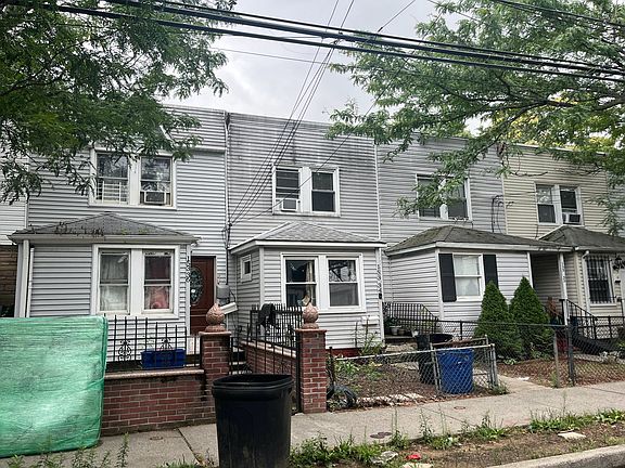 3rd image of 15334 Foch Blvd