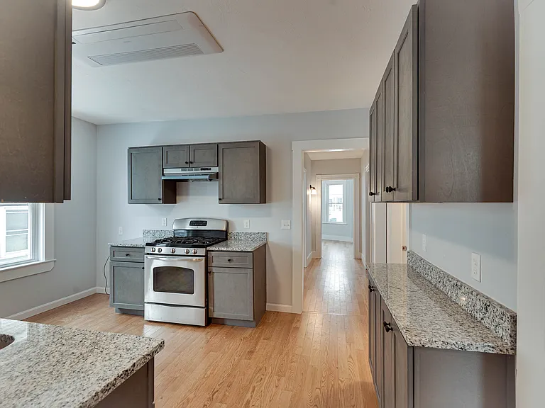 24 Dunlap St #1 — Photo 5