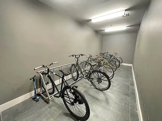 Rented by Tapiro Realty | media 19