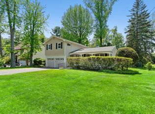 535 Greenhaven Rd, Rye, NY 10580