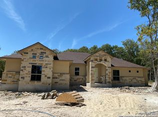 217 Sendera Xing, La Vernia, TX 78121