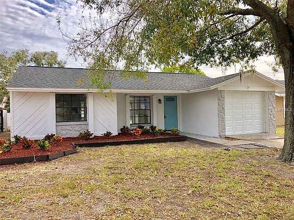 2nd image of 12505 Queensland Ln