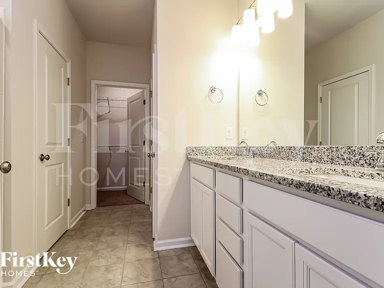 602 Goldburn Way — Photo 9