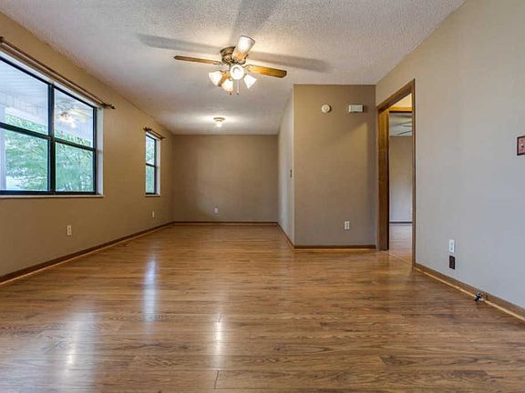 3rd image of 1417 Blue Forest Ct